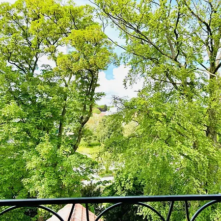Parkresidenz Viktoria Luise *